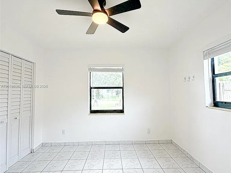 240 NW 36th St — Photo 14