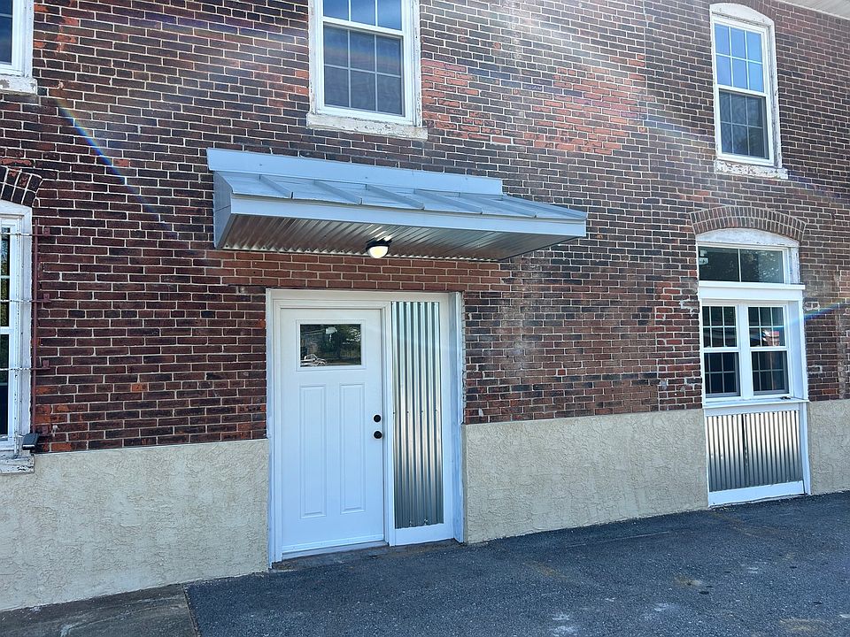 1st image of 60 Werner St #1