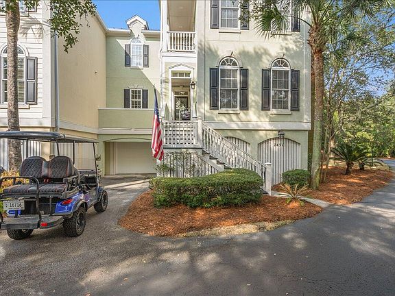 2nd image of 2431 Racquet Club Dr