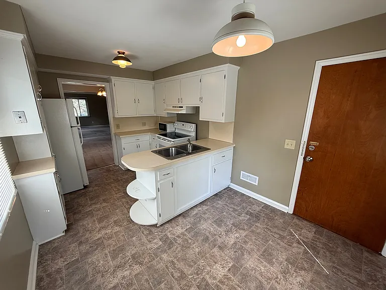 3514 Maxwell Rd #2F — Photo 5