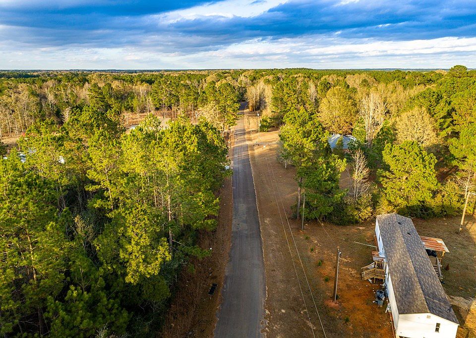 2nd image of 2056 J J Carter Rd