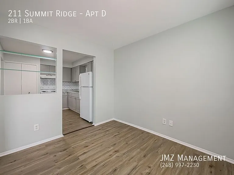211 Summit Rdg #D — Photo 5