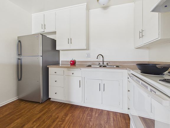 3rd image of 8031 Sepulveda Blvd #2114173