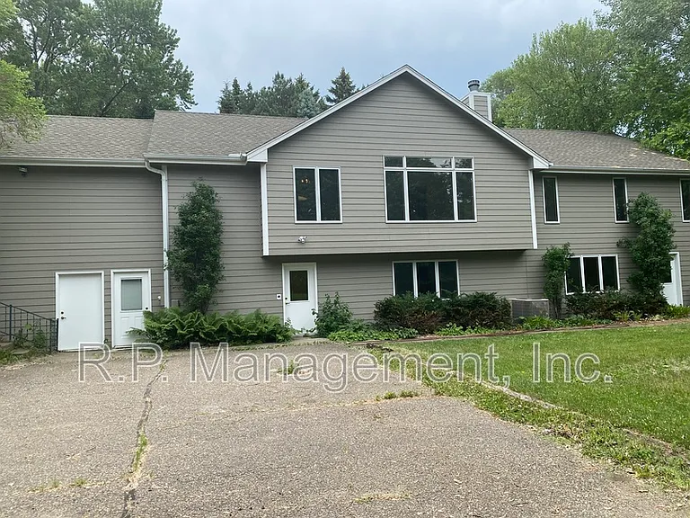 4626 Linnea Ln — Photo 2
