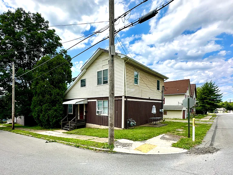 613 Countyline St #1 — Photo 16