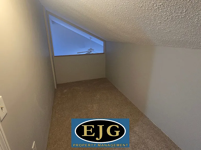 43 Indian Rock Rd — Photo 22