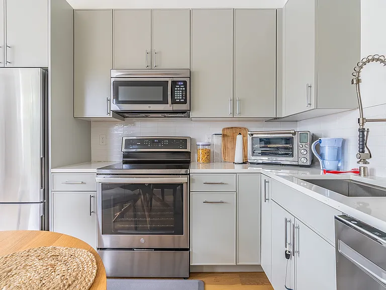 5109 Phinney Ave N #D — Photo 15