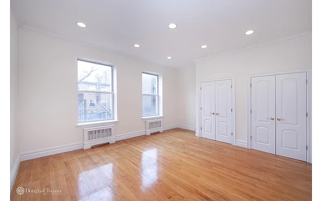 Rented by Douglas Elliman | media 27