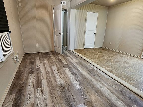 4th image of 4403 S Faye Ave #B