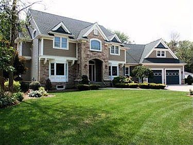 1st image of 780 N Woodhill Dr