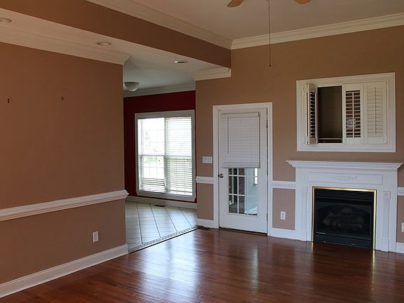 4th image of 1840 Moorhill Estate Dr
