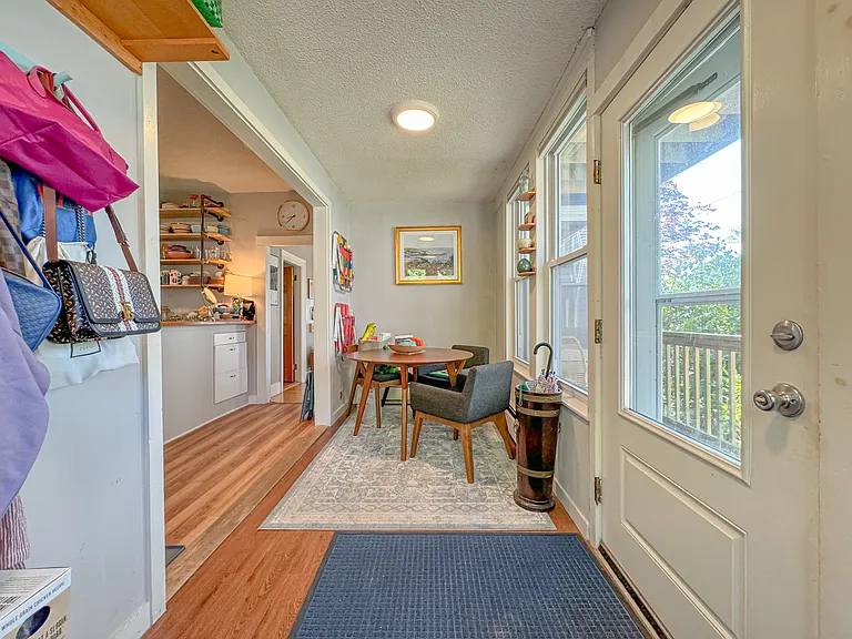 329 Preble St #1 — Photo 7