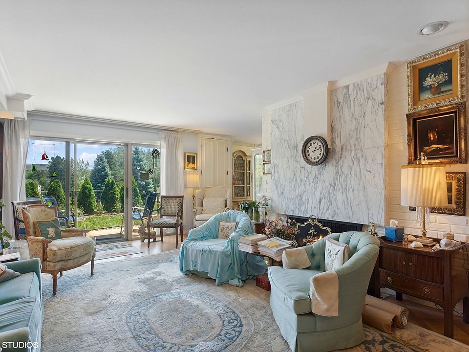 1 Oak Brook Club Dr Oak Brook, IL, 60523 Apartments for Rent Zillow