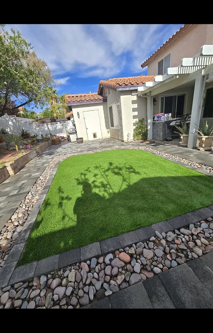 3 bed, 1.5 bath, 1600 sqft, $2,600 — Photo 4