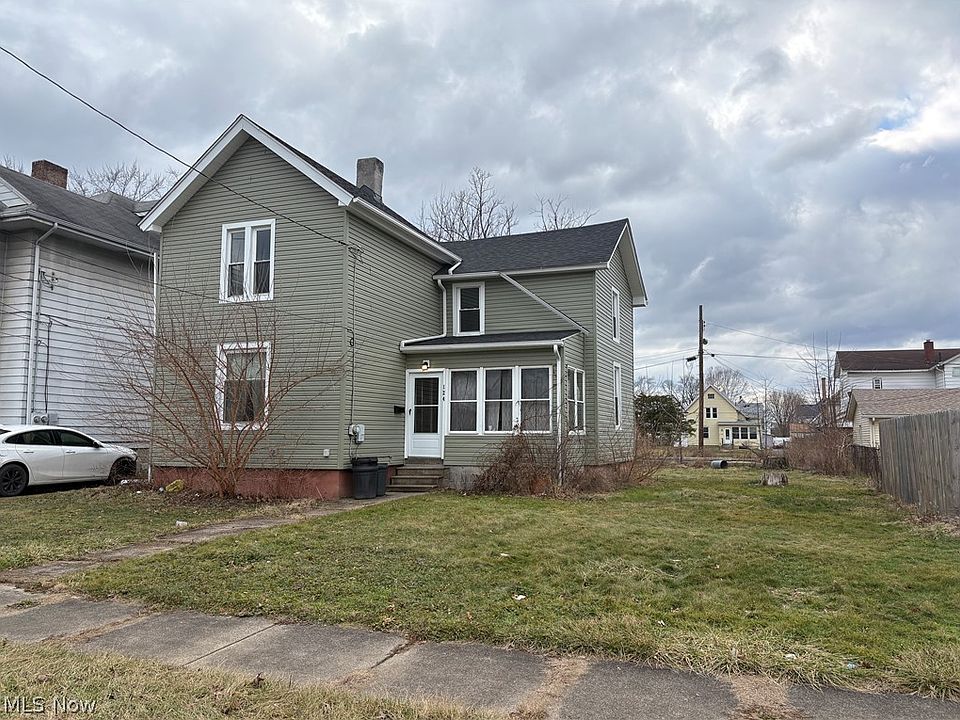 1st image of 124 N Cedar Ave