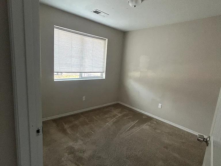 309 10th Ave N #311 — Photo 13