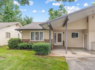 6 Maple Ct, Branson, MO 65616