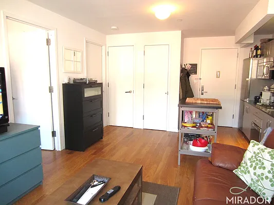 Rented by Mirador Real Estate | media 34