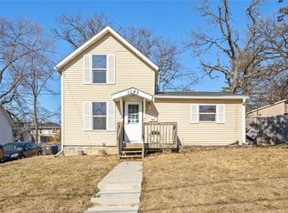 1143 Oak Park Ave, Des Moines, IA 50313