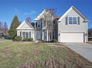 5885 Crimson Oak Ct, Harrisburg, NC 28075