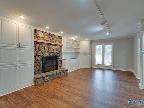 4th image of 10128 Brandywine Dr SE