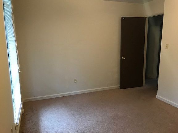 5th image of 2310 Woodsman Dr