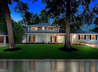 10320 Woodhollow Dr, Conroe, TX 77385