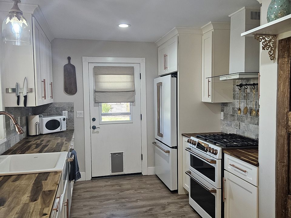 1st image of 24375 N Leadstone Dr