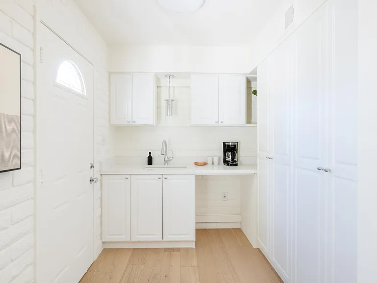 Casita Kitchenette