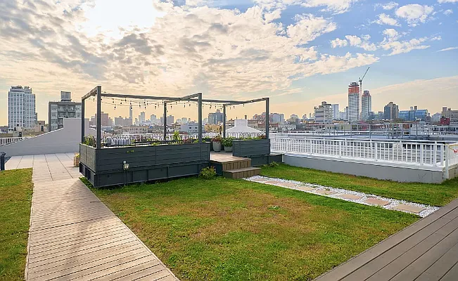 Rented by Living New York | media 33