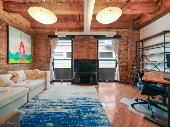 225 W Huron St APT 520, Chicago, IL 60654