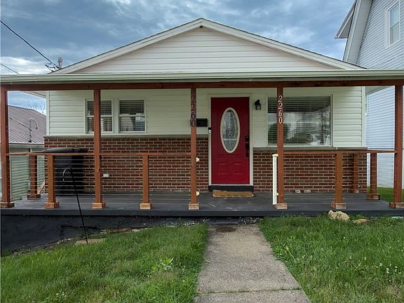 4th image of 2260 Curtis Ave