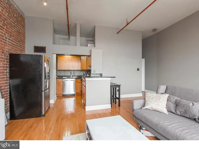 1010 Race St #6C — Photo 6