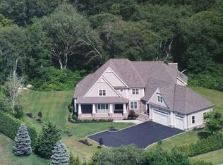 73 Elm St, Dartmouth, MA 02748