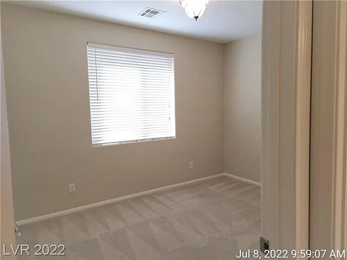 2768 Craigmillar St — Photo 15