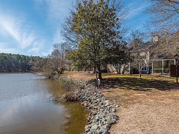 3rd image of 4321 Beechnut Ln