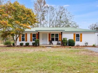 274 Holly Rd, Bowdon, GA 30108