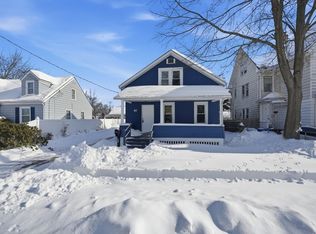 87 Fenwick St, Springfield, MA 01109