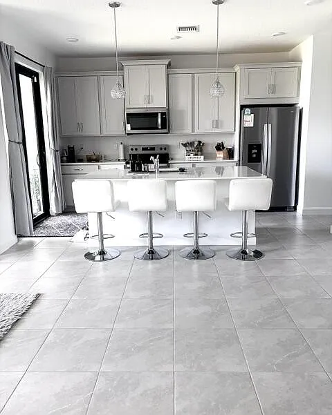 3 bed, 2.5 bath, 1674 sqft, $2,725 — Photo 4