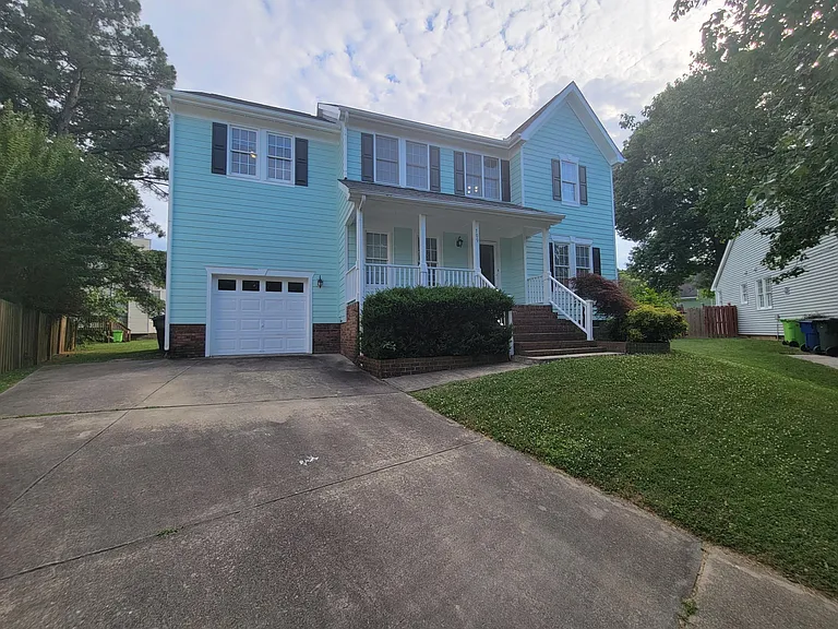 709 Cattail Cir — Photo 3