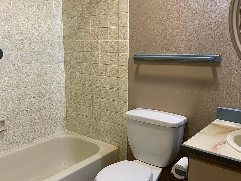 8050 Pioneer Dr #1001 — Photo 13