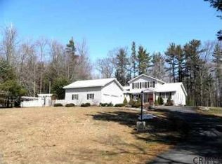 8582 Miller Hill Rd, Averill Park, NY 12018