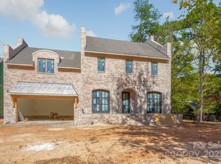 1020 Jefferson Dr, Charlotte, NC 28270