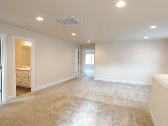 3rd image of 12485 190th St E