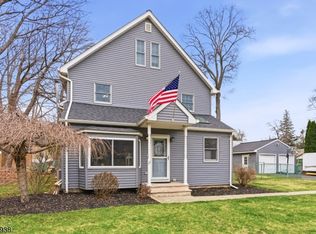 27 Schwarz Blvd, Jefferson Twp., NJ 07849