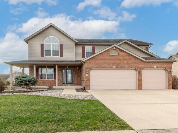 30 Whistling Straits Dr, Highland, IL 62249