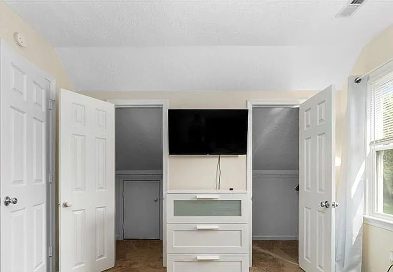 183 Loch Cir — Photo 7
