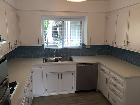4th image of 1011 N Hilldale Ave