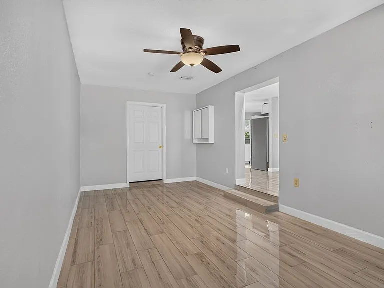 442 Ameca Ave — Photo 13