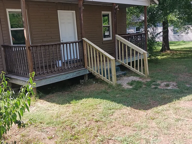 1031 Wilcox Dr — Photo 17